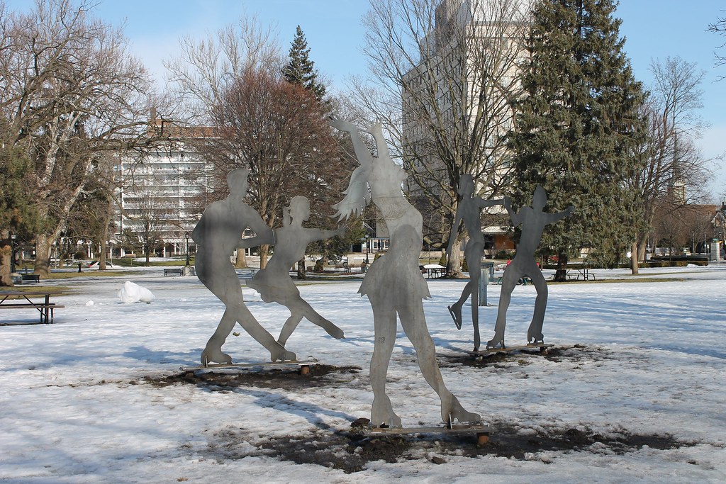 Skating statues in Victoria Park London Ontario getting re… Flickr