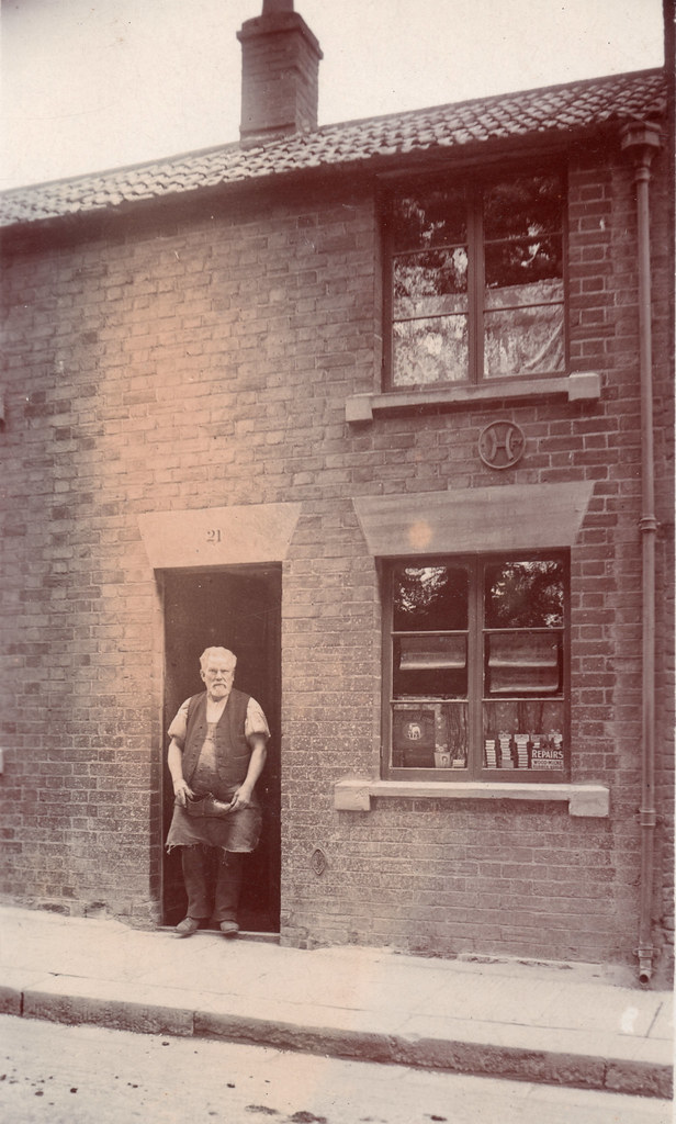James Bootmaker, 21 Hilperton Road, Trowbridge. c.… Flickr