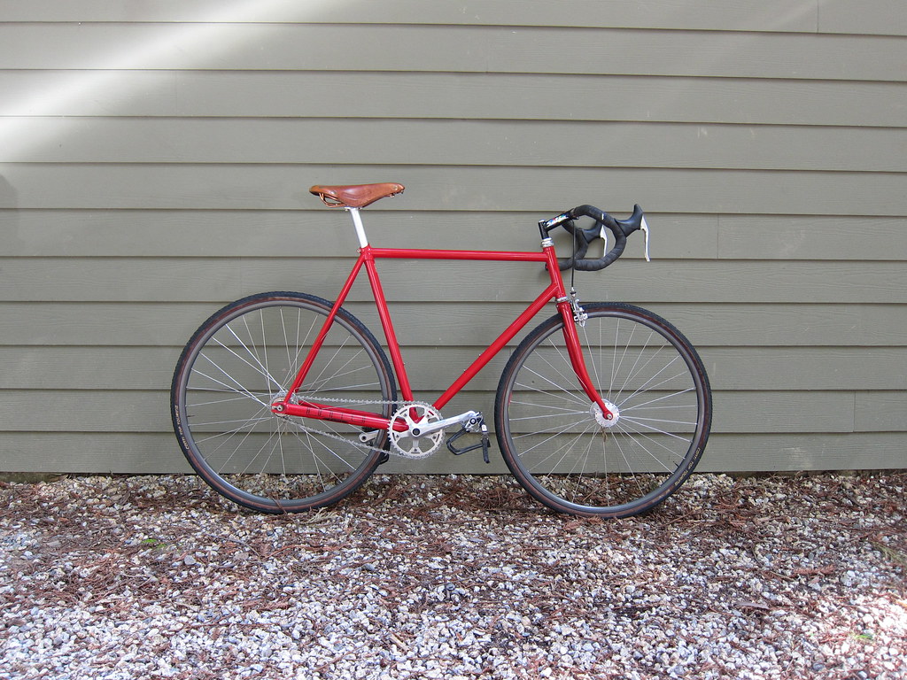 Fixed Gear Road Bike ** FOR SALE ** I'm helping a friend s… Flickr