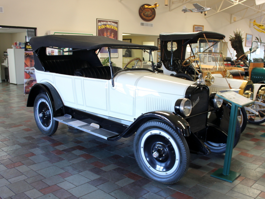 1922 Maxwell Touring Car In the terminal building at Grand… Flickr