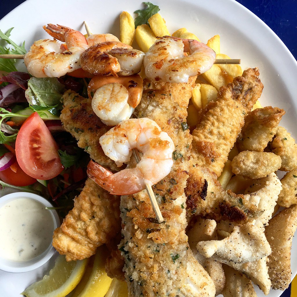 Sunday lunch seafood platter for two at The Geelong Boat … Flickr