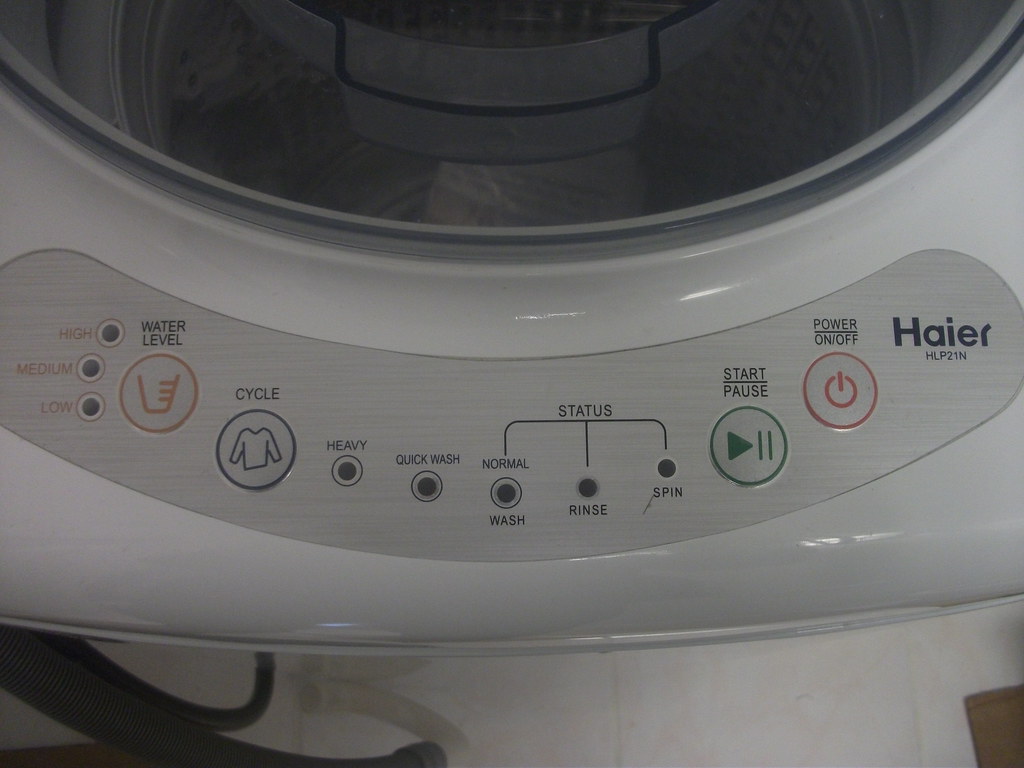 Like new Haier HLP21N Pulsator 1CubicFoot Portable Washe… Flickr
