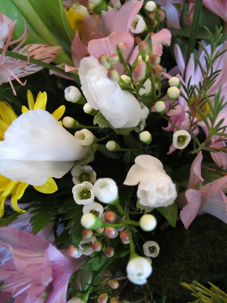 34223 Birthday Flower Arrangement For Mom 2013 Birthday Gi… Flickr