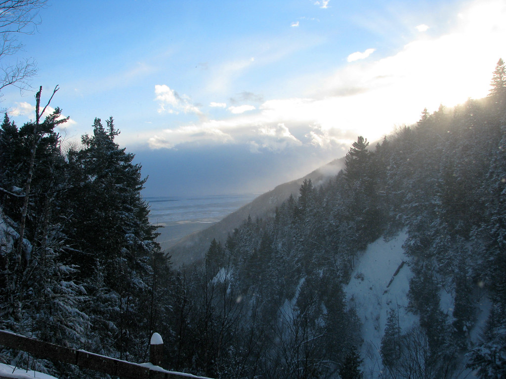 La Faille Sentier des Caps, SaintTitedesCaps, Québec Louis