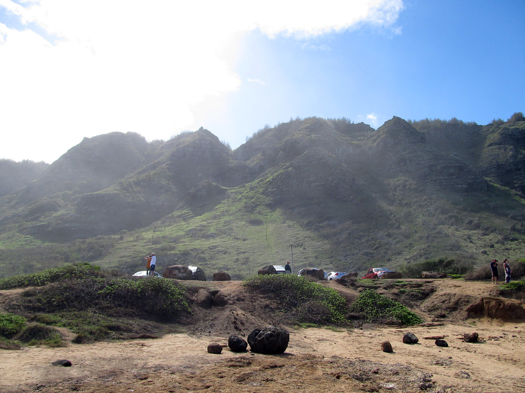 Waianae Range 1 The Waianae Range is one of two mountain r… Flickr