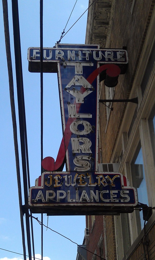 Taylors Furniture Ellicott City MD (2) Kevin Stewart Flickr