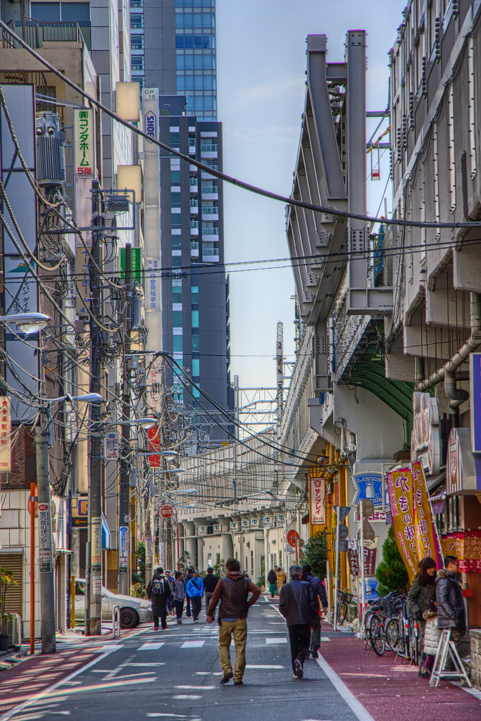 サンプレイ 2 秋葉原・御徒町・上野 2013/02/17 JR御徒町駅周辺 [DA18135mmF3.55
