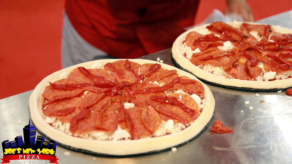 Best Pizza in Las Vegas 2013 International Pizza Expo ww… Flickr