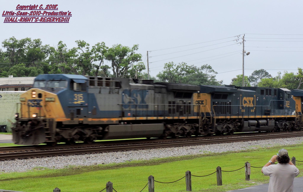 CSXT Q143 Folkston, CSXT GE YN2 AC4400CW 3… Flickr