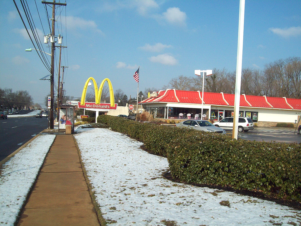 McDonalds at Ellisburg Cherry Hill NJ This McDonald's on R… Flickr