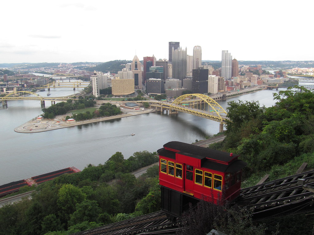 Duquesne Incline, Pittsburgh, Pennsylvania Duquesne Inclin… Flickr