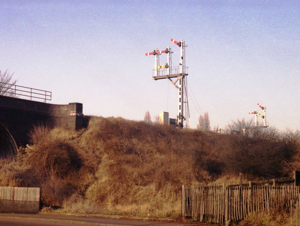 Leicester Knighton Junction Gantries December 1985 a photo on Flickriver