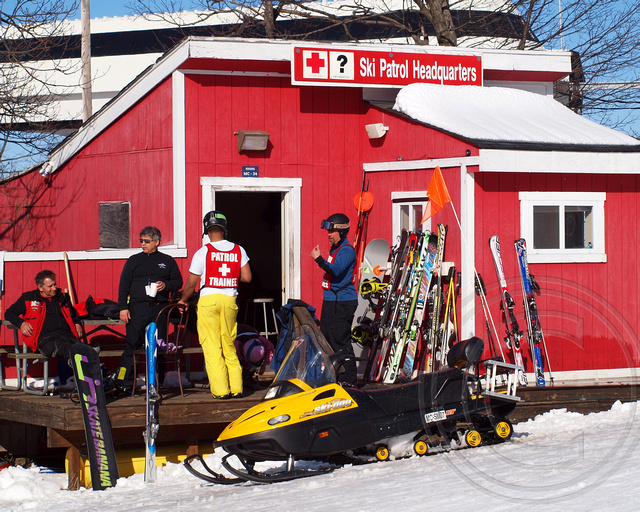 Vernon Peak Ski Patrol Headquarters, Mountain Creek Ski Re… Flickr