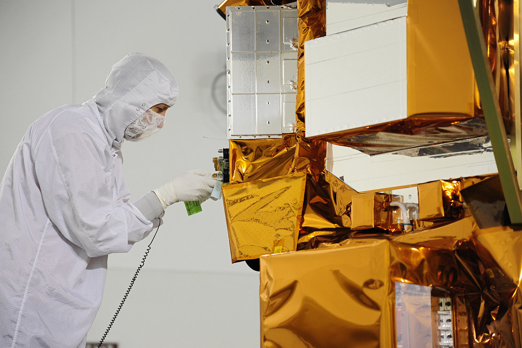 Spacecraft Processing Jan. 12, 2013 Following fueling oper… Flickr