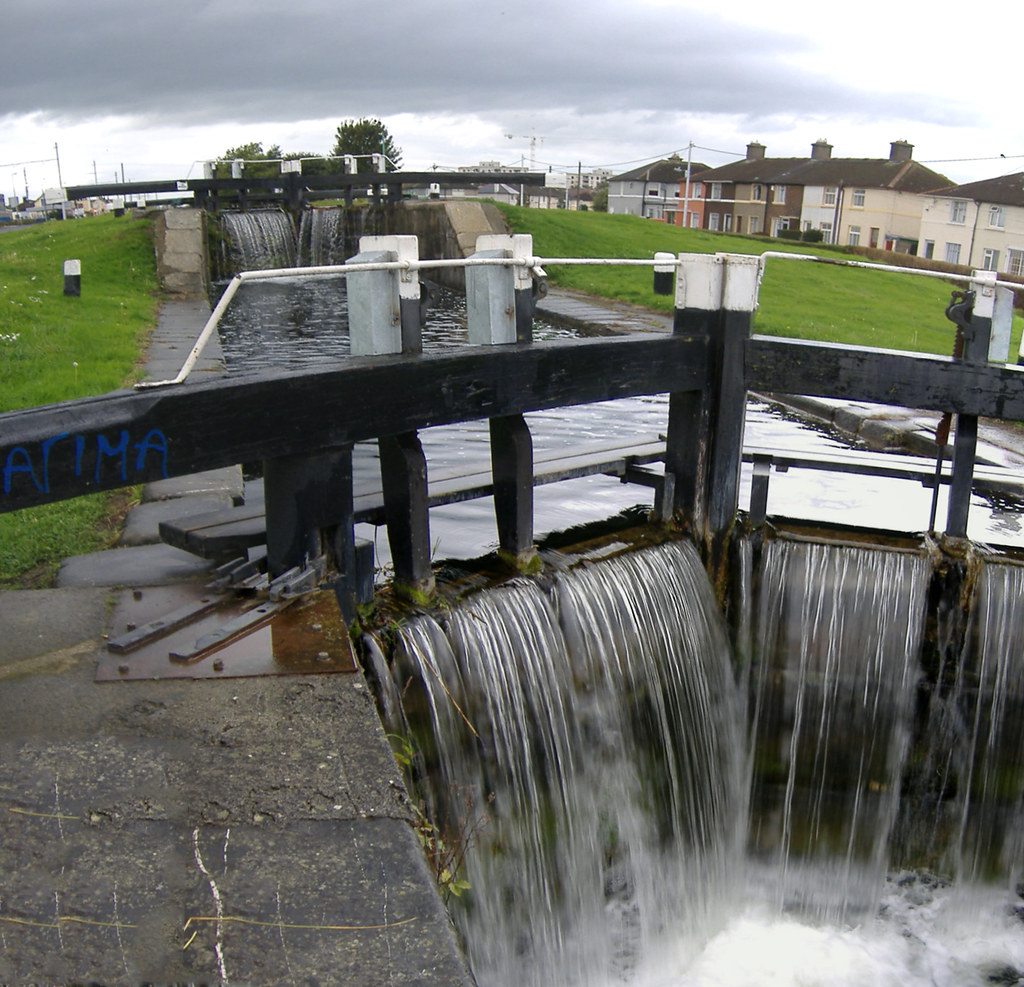 DSCF05900591 The locks of Dublin's Grand Canal, at the Su… Flickr