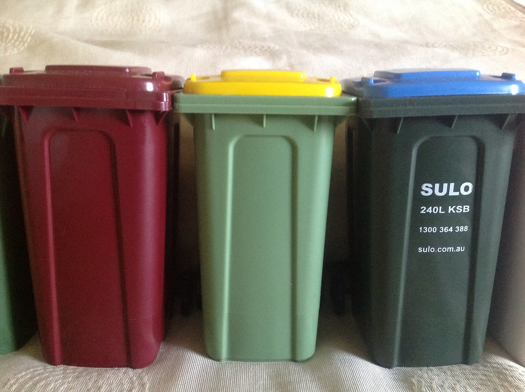 My 10 Favourite Mini Bins This includes 1x Yellow SSI SCH… Flickr