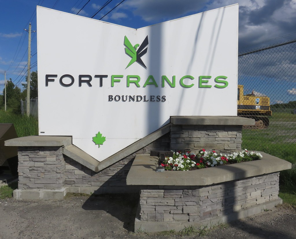 Fort Frances Sign (Fort Frances, Ontario) Fort Fra… Flickr