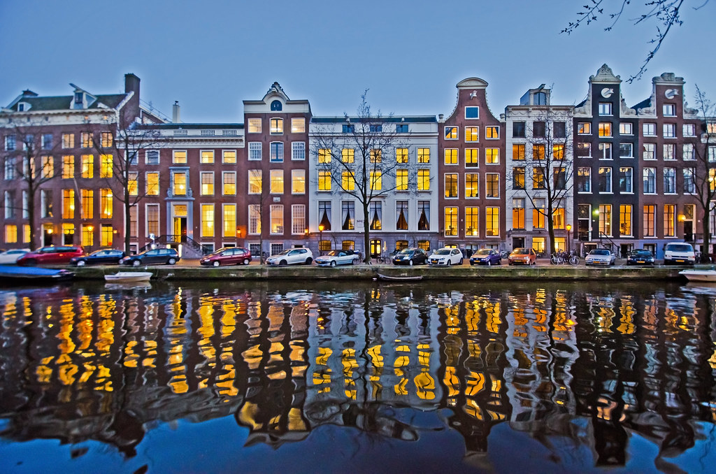 Yellow Light District The Golden Bend (Gouden Bocht), Amst… Flickr