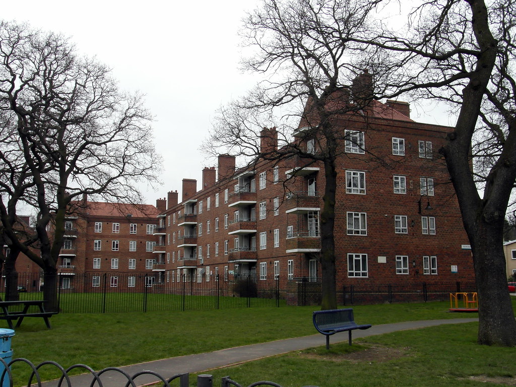 Kingswood Estate Early Post War, LCC Estate, Dulwich Reading Tom