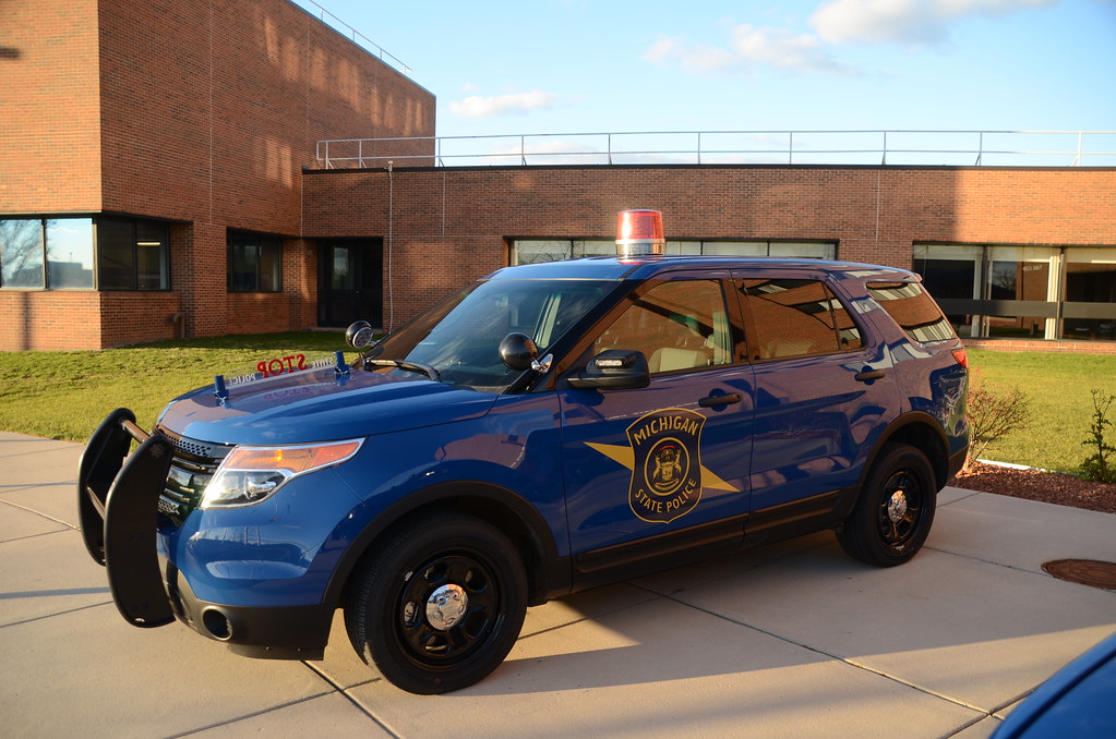 Ford Explorer Michigan State Police car a photo on Flickriver