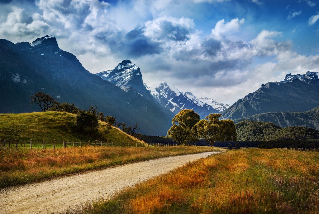 The Dirt Road to Paradise After you pass Glenorchy, the pa… Flickr