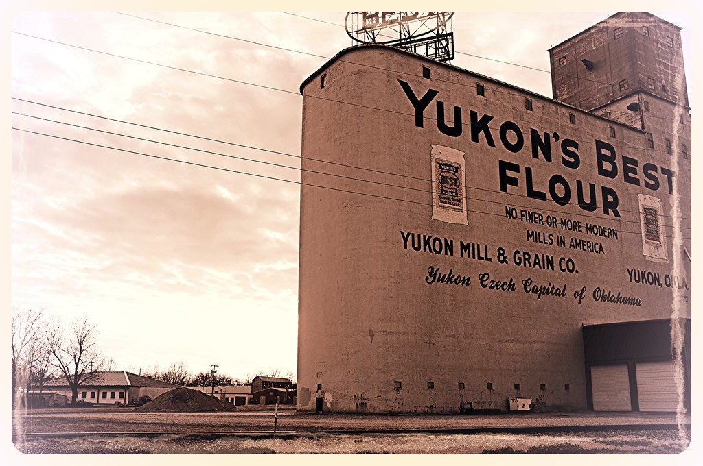 Yukon's Best Flour Mill w/Filter 3 Yukon, OK's iconic flou… Flickr
