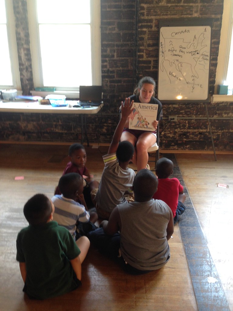 IMG_4114 Lizzie serving at Frazee Elementary School in Gre… Flickr