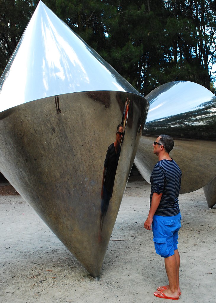 Sculpture garden, Canberra Monks & Windle Flickr