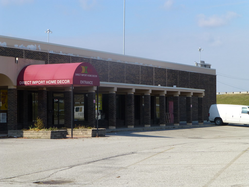 Former Kroger in Cleveland, Ohio Now is Direct Import Home… Flickr