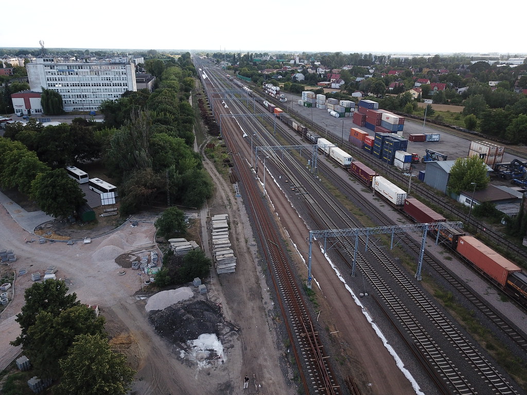 Linia kolejowa do Grodziska przy CH Nowa Stacja Pruszków (… Flickr