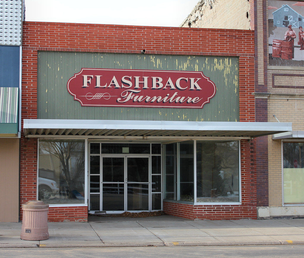 Downtown Building Gettysburg, SD Tom McLaughlin Flickr
