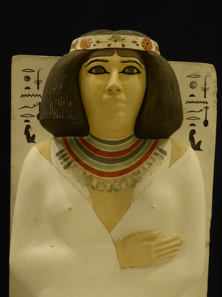 Nofret Two of the most famous statues from ancient Egypt, … Flickr