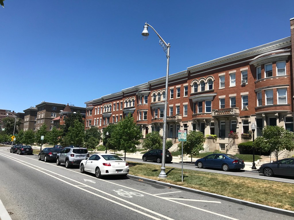 Large rowhouses, 2900 block of N. Charles Street (east sid… Flickr