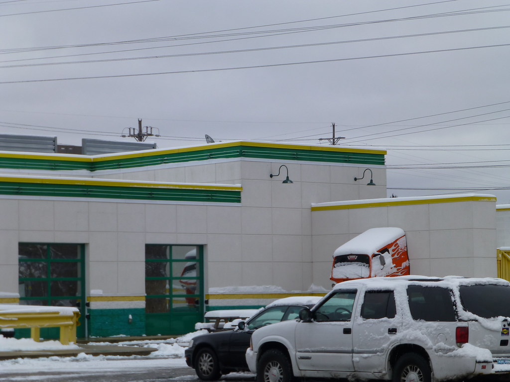 Quaker Steak & Lube in Mentor, Ohio A ChiChi's restaurant… Flickr