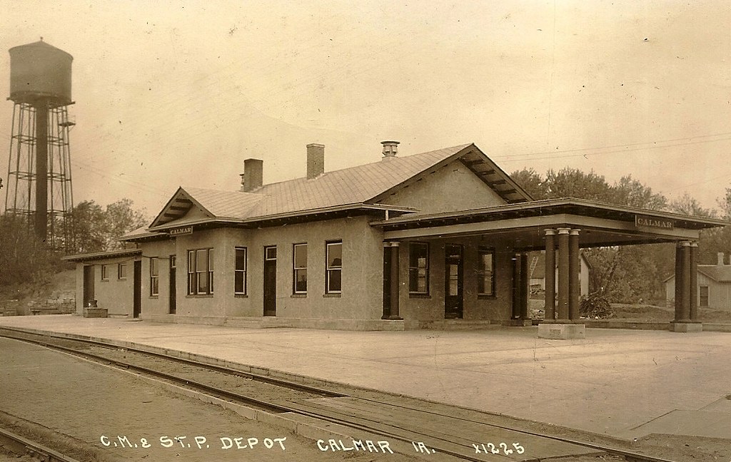 Calmar, Iowa, Milwaukee Road, Railroad, Depot, Station, Wa… Flickr