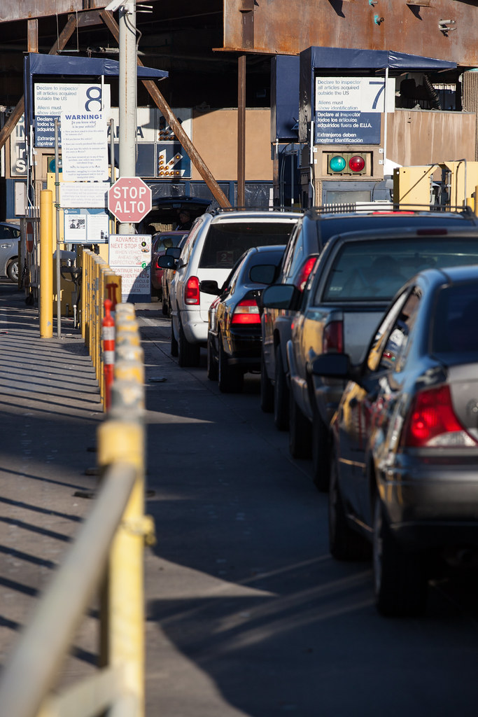 Border Traffic 2 (San Ysidro) Southwest Border Photos Phot… Flickr