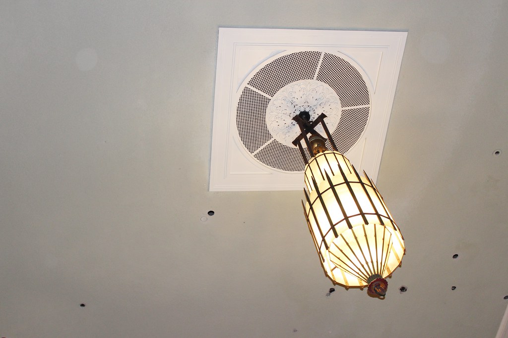 A dangling light fixture Asbury Park Comicon 3 This is a… Flickr