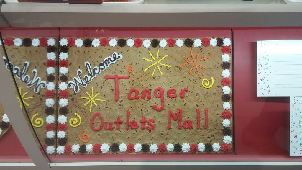 Tanger Outlets Mall WEEK 34 Tanger Outlets (I) O… Flickr