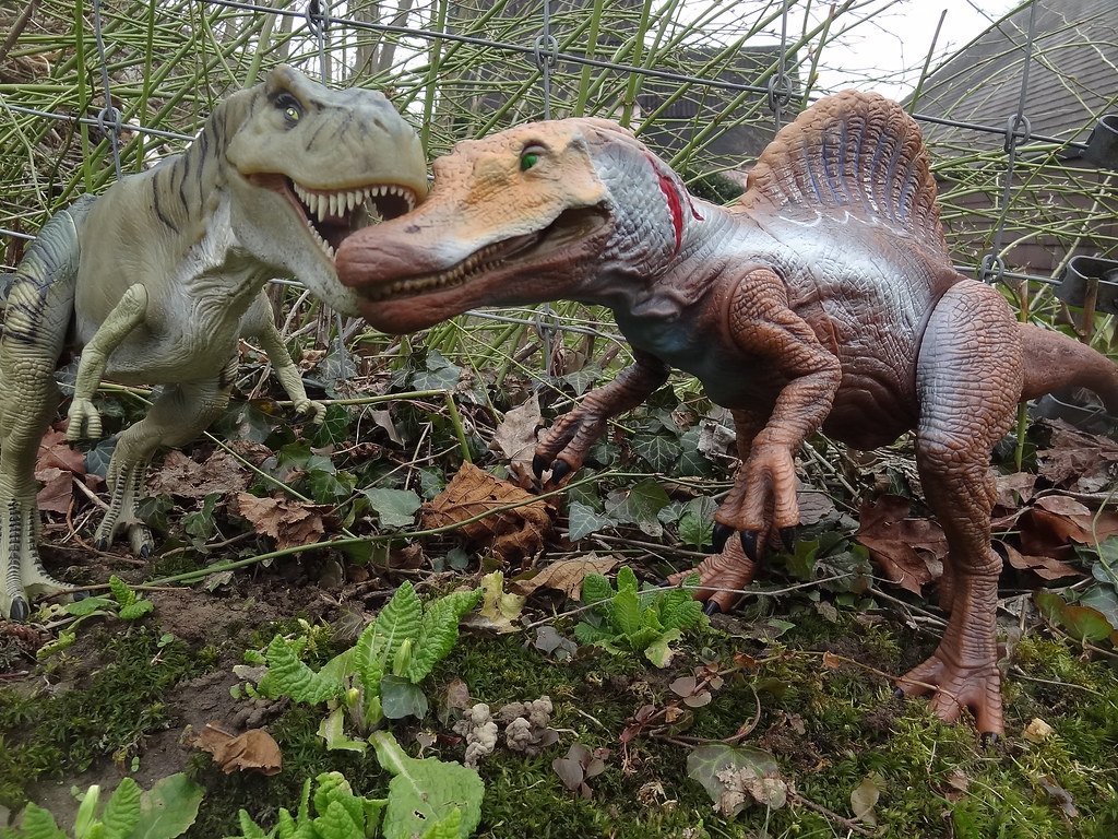 Jurassic Park 3 Spinosaurus Vs T Rex Toys
