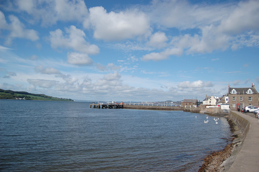 Beach Crescent, Broughty Ferry. Jimmy1361 Flickr