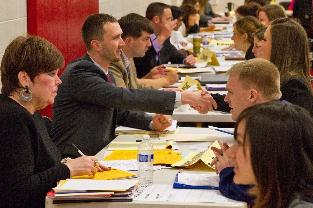 DMPS Career Fair Des Moines Public Schools held a Career F… Flickr