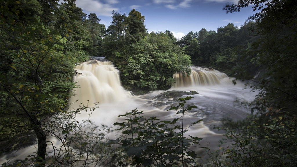 Bonnington Linn, New lanark. Ian Cook Flickr