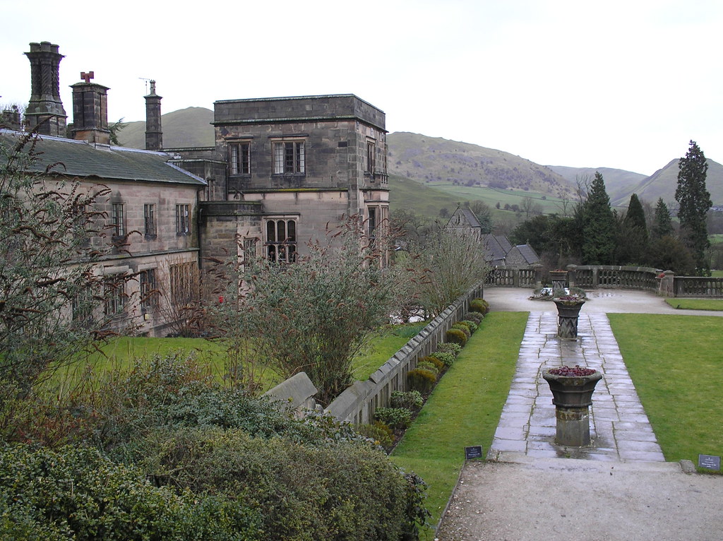 Ilam Hall Ilam Hall near Dovedale in the Peak District Nat… Flickr