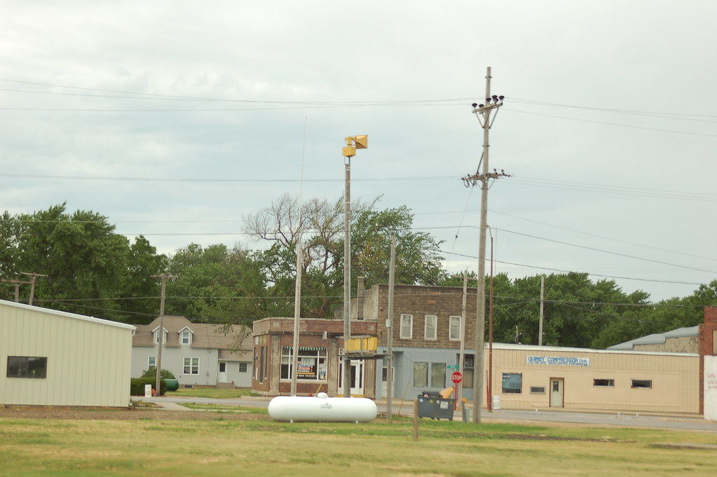 20060618_060755pm.jpg Thunderbolt 1003 in Quimby, Iowa… Flickr