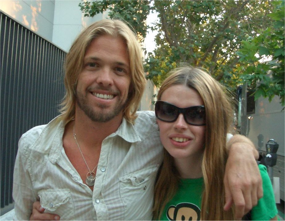 Taylor Hawkins and I. Taylor Hawkins of Foo Fighters and I… Flickr