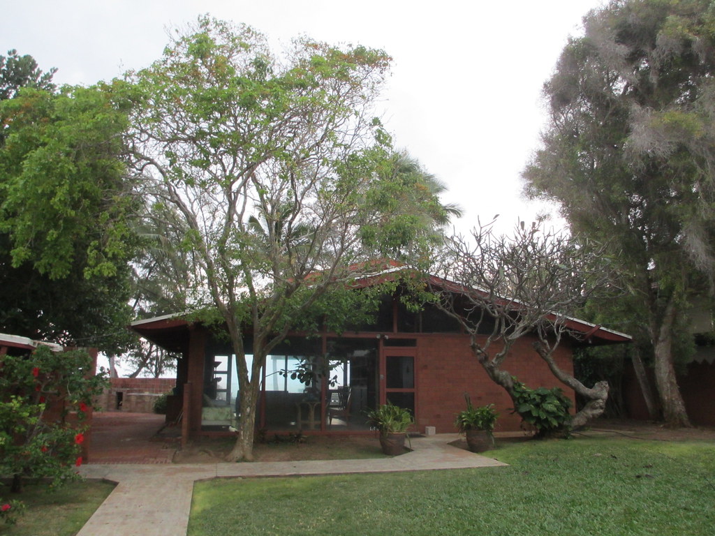 Waimanalo Beach House Waimanalo Beach House for more infor… Flickr