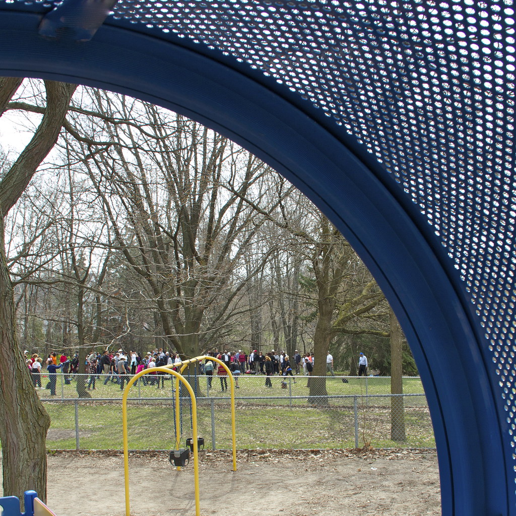 Playground View for Yoga with Leo Mowry Village Yoga, Fo… Flickr