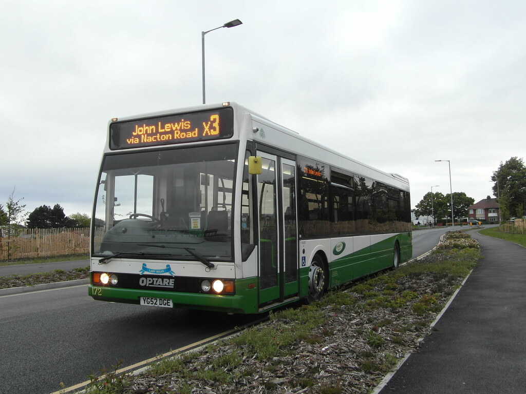 IB 172 (X3 Ipswich, Crane Boulevard) 08062013 (1) Flickr