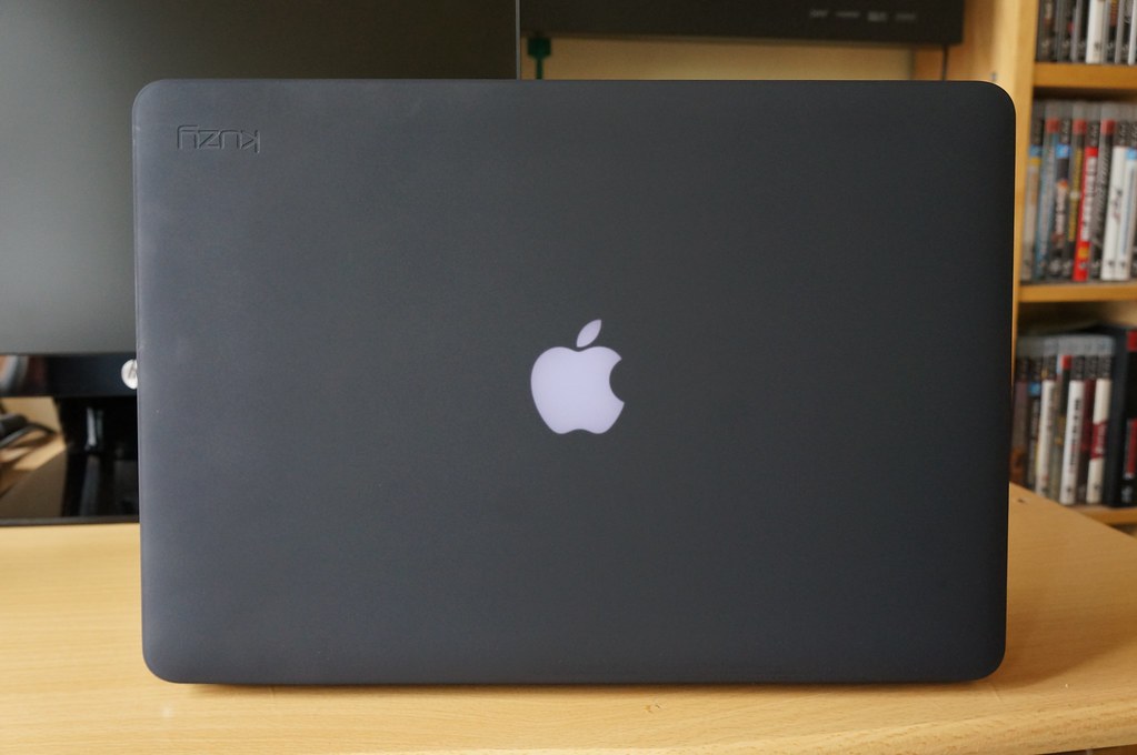 MacBook with Black Kuzy Case 239 drooby Flickr
