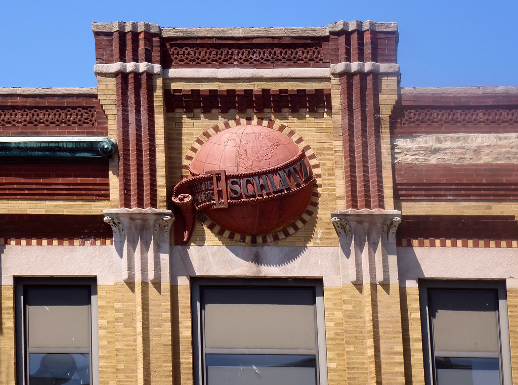Schlitz Brewery globe, Damen/Armitage, Chicago jelm6 Flickr
